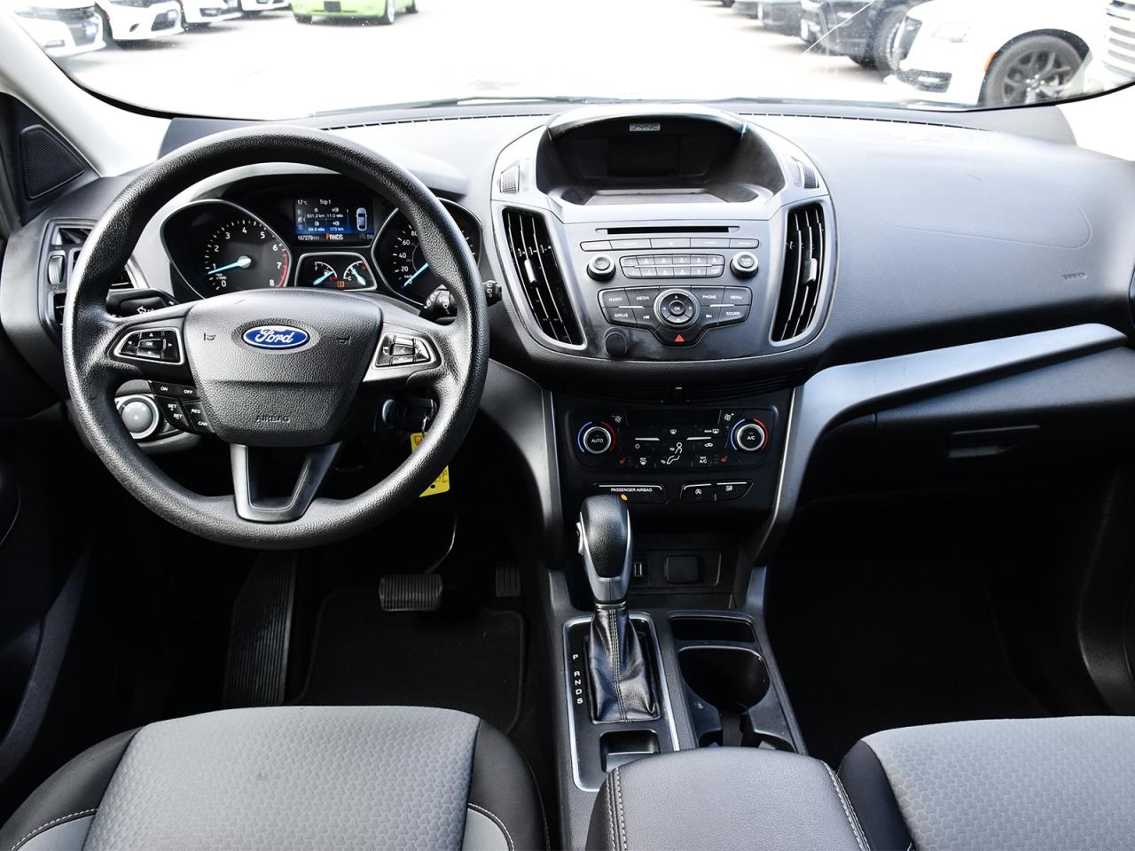 2018 Ford Escape SE 4x4 ~Heated + Power seats ~Bluetooth ~Camera Photo