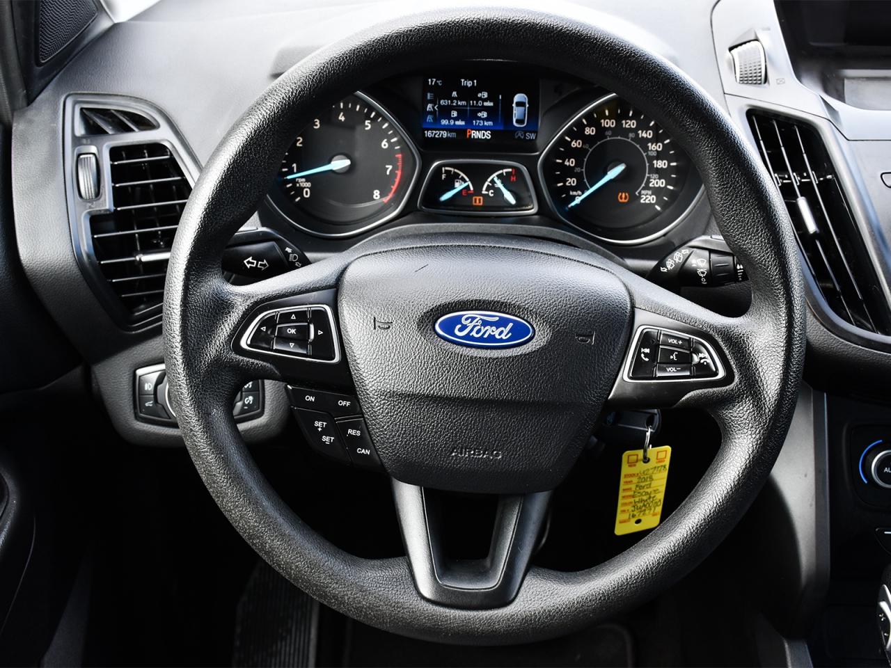 2018 Ford Escape SE 4x4 ~Heated + Power seats ~Bluetooth ~Camera Photo