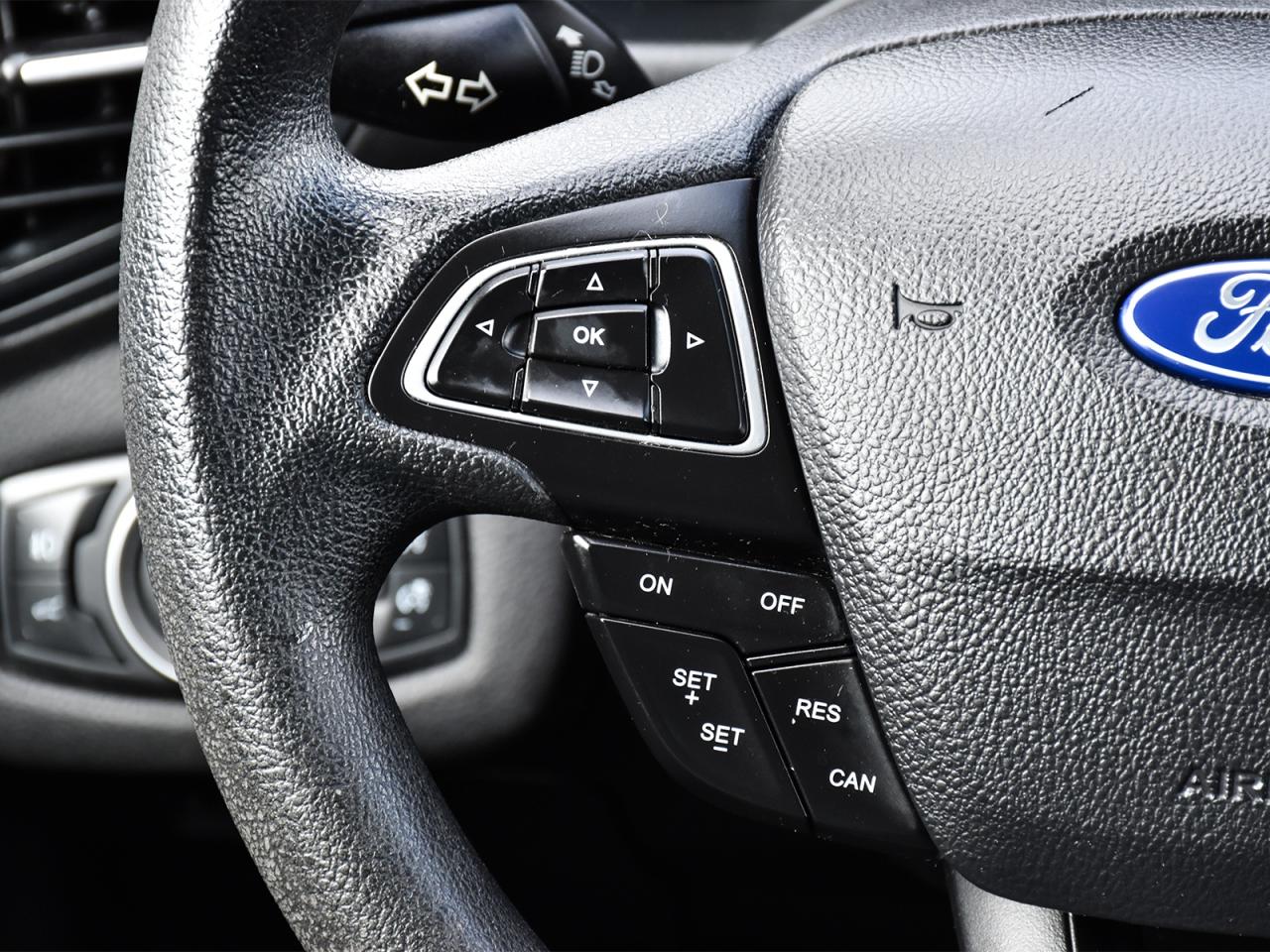 2018 Ford Escape SE 4x4 ~Heated + Power seats ~Bluetooth ~Camera Photo