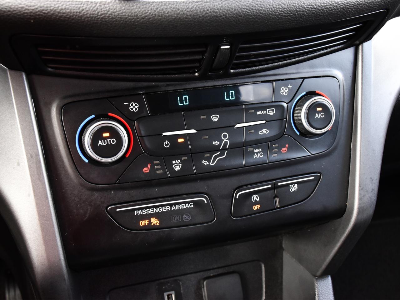 2018 Ford Escape SE 4x4 ~Heated + Power seats ~Bluetooth ~Camera Photo