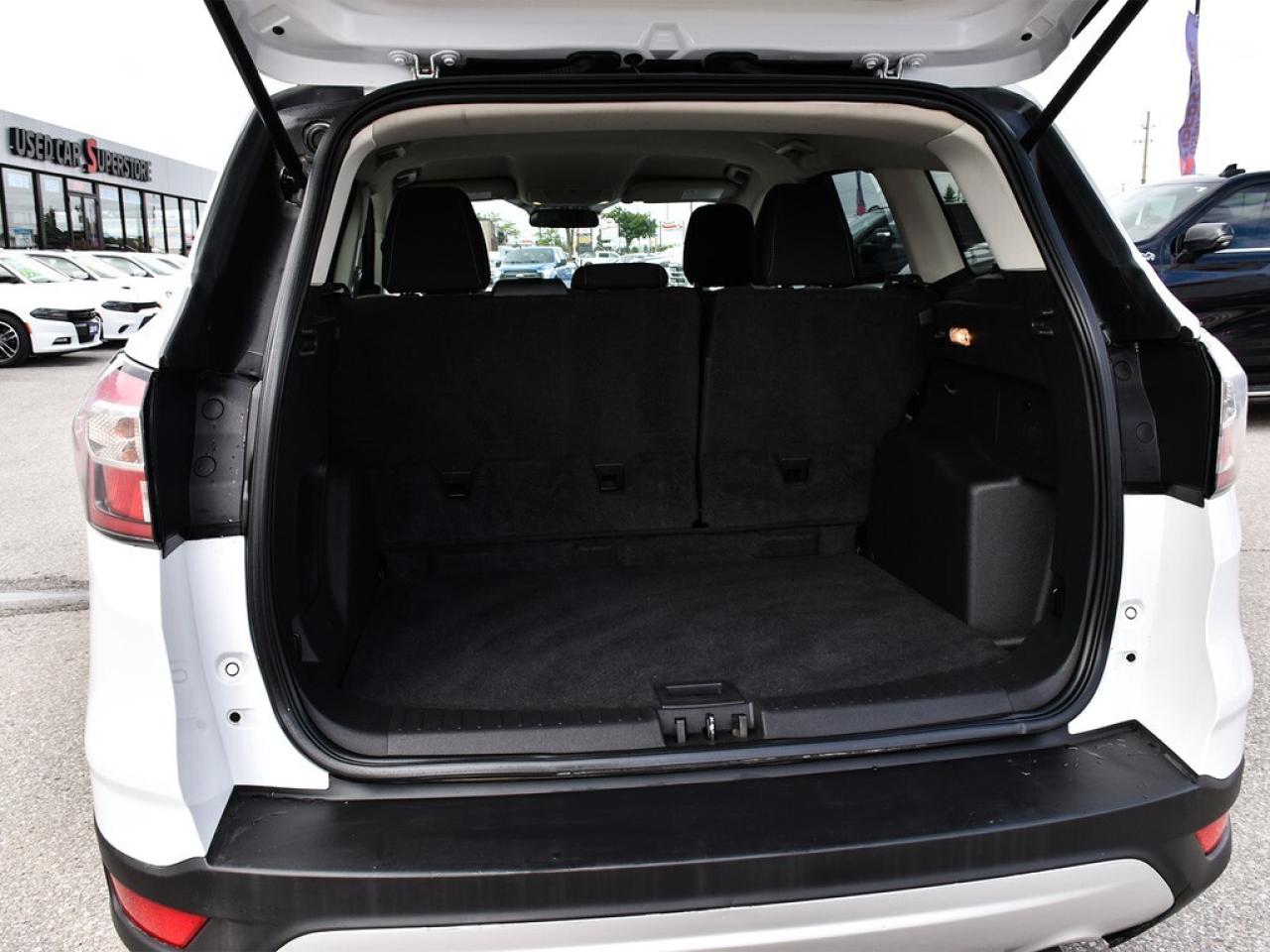 2018 Ford Escape SE 4x4 ~Heated + Power seats ~Bluetooth ~Camera Photo