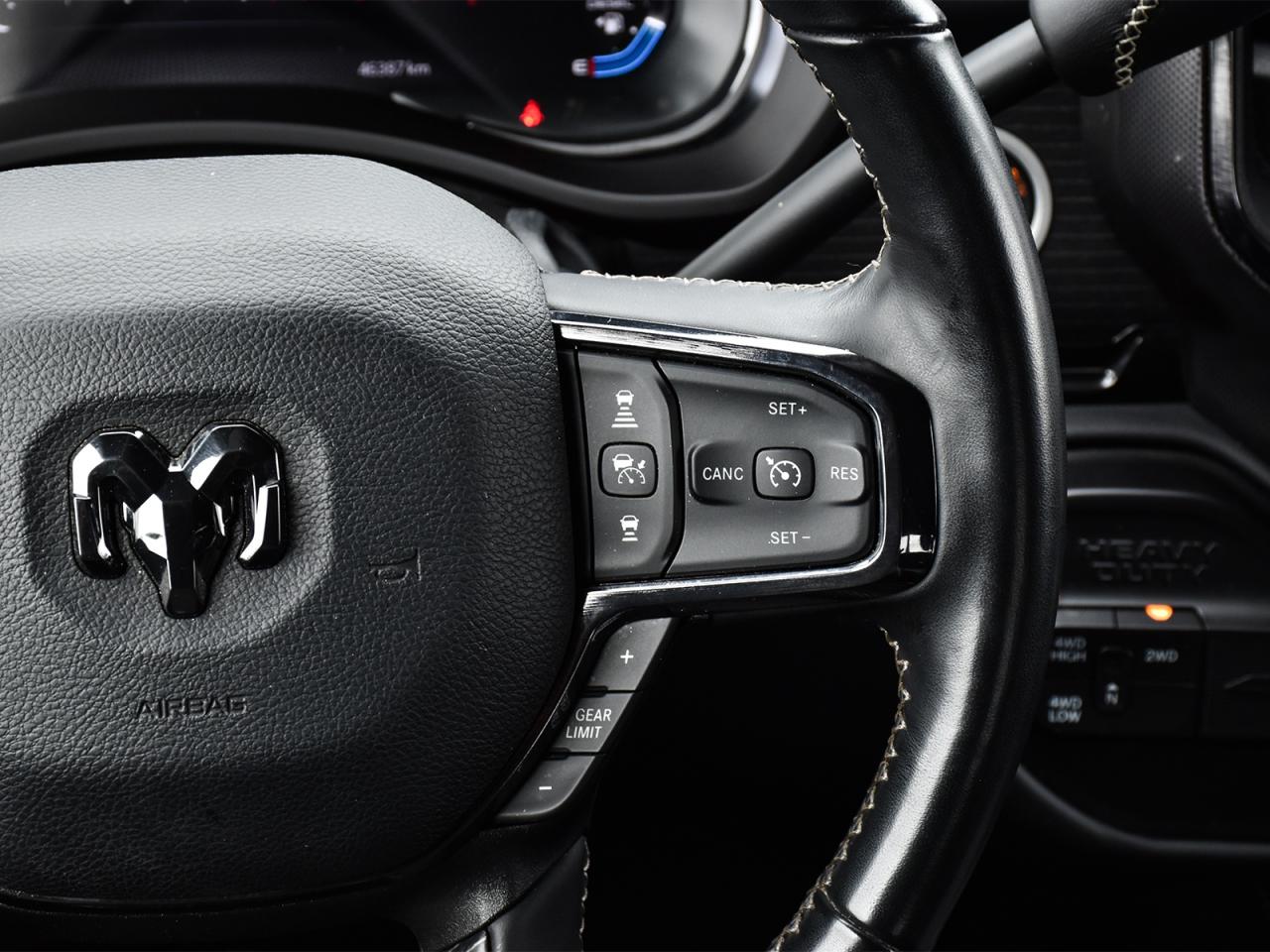 2024 RAM 2500 Limited Crew Cab 4x4 ~Nav ~Leather ~Harman/Kardon Photo