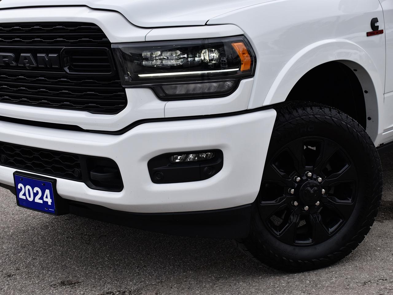 2024 RAM 2500 Limited Crew Cab 4x4 ~Nav ~Leather ~Harman/Kardon Photo