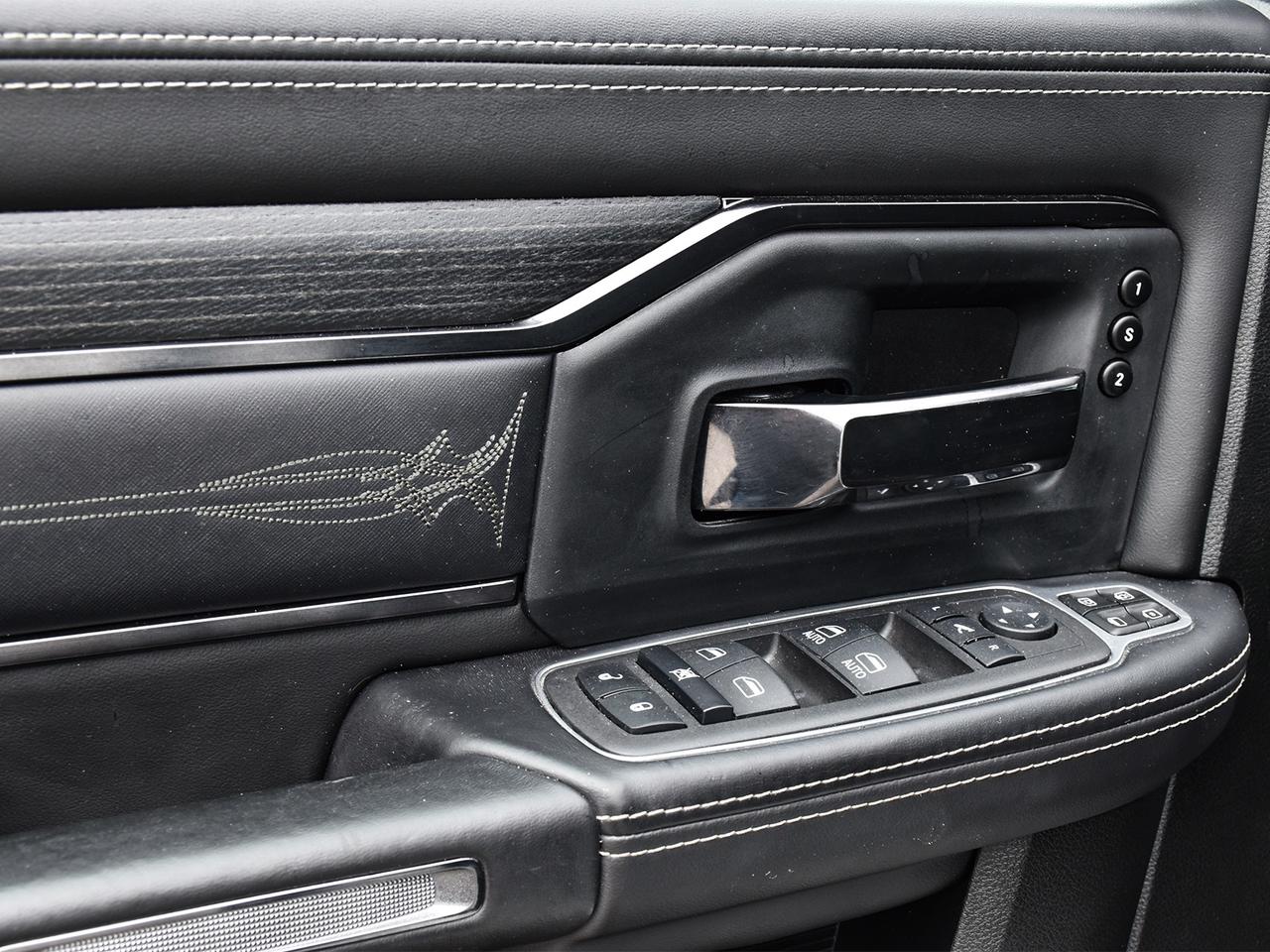 2024 RAM 2500 Limited Crew Cab 4x4 ~Nav ~Leather ~Harman/Kardon Photo