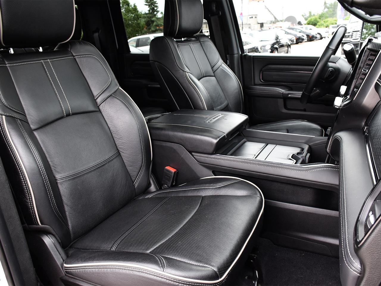 2024 RAM 2500 Limited Crew Cab 4x4 ~Nav ~Leather ~Harman/Kardon Photo