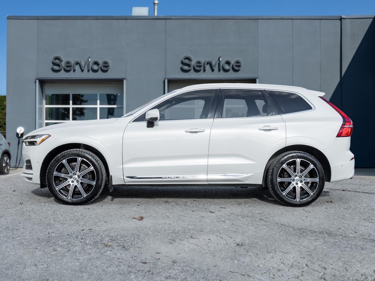 2018 Volvo XC60 T6 AWD Inscription  BOWERS & WILKINS  SAFETY CERT Photo2