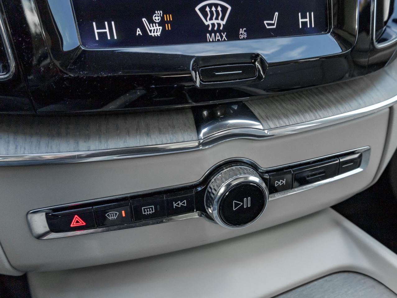 2018 Volvo XC60 T6 AWD Inscription  BOWERS & WILKINS  SAFETY CERT Photo