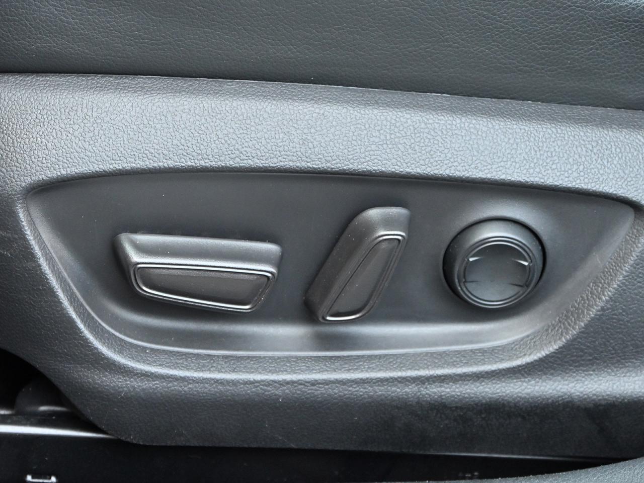 2022 Toyota Camry SE ~Leather ~Bluetooth ~Backup Camera ~Alloys Photo