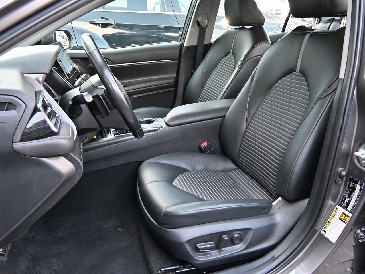 2022 Toyota Camry SE ~Leather ~Bluetooth ~Backup Camera ~Alloys Photo