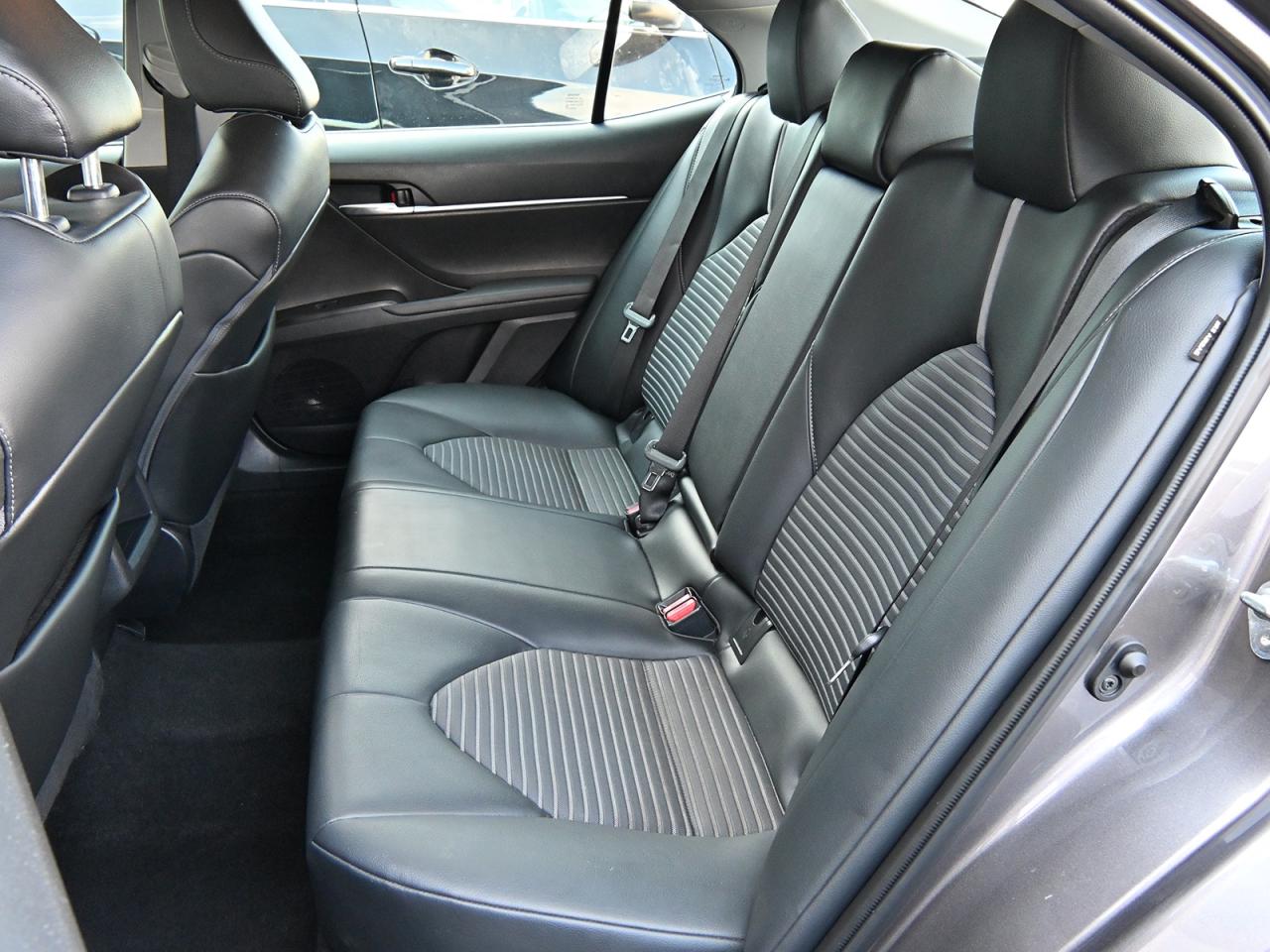 2022 Toyota Camry SE ~Leather ~Bluetooth ~Backup Camera ~Alloys Photo