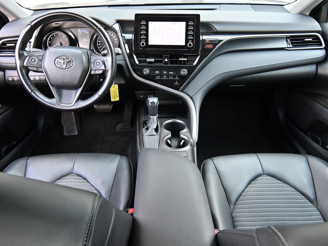 2022 Toyota Camry SE ~Leather ~Bluetooth ~Backup Camera ~Alloys Photo