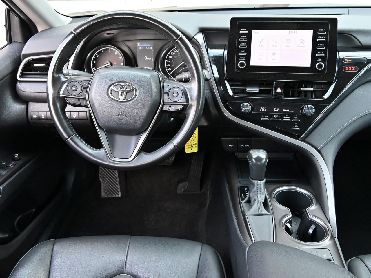 2022 Toyota Camry SE ~Leather ~Bluetooth ~Backup Camera ~Alloys Photo