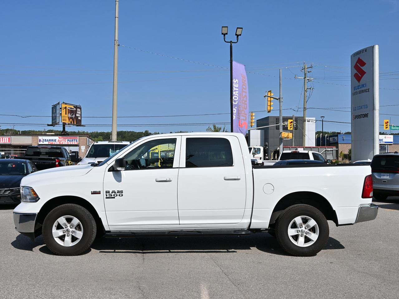 2022 RAM 1500 Classic SLT Crew Cab 4x4 ~Heated + Power Seat ~Camera Photo