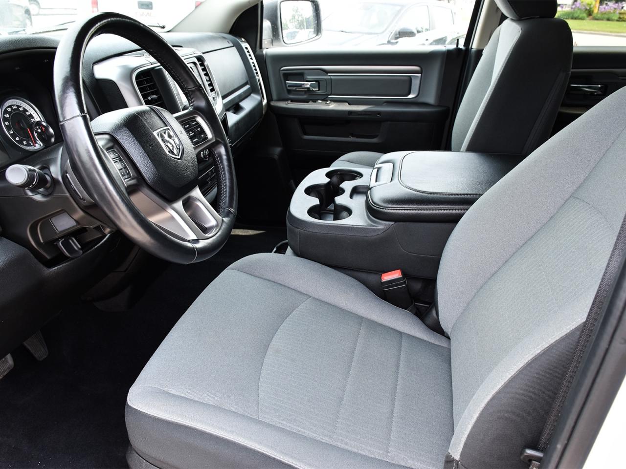 2022 RAM 1500 Classic SLT Crew Cab 4x4 ~Heated + Power Seat ~Camera Photo