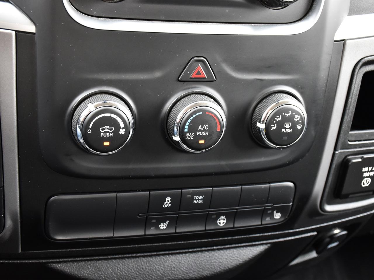 2022 RAM 1500 Classic SLT Crew Cab 4x4 ~Heated + Power Seat ~Camera Photo