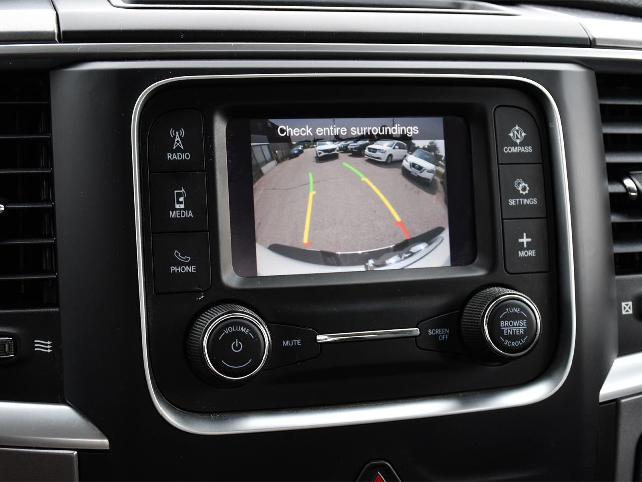 2022 RAM 1500 Classic SLT Crew Cab 4x4 ~Heated + Power Seat ~Camera Photo