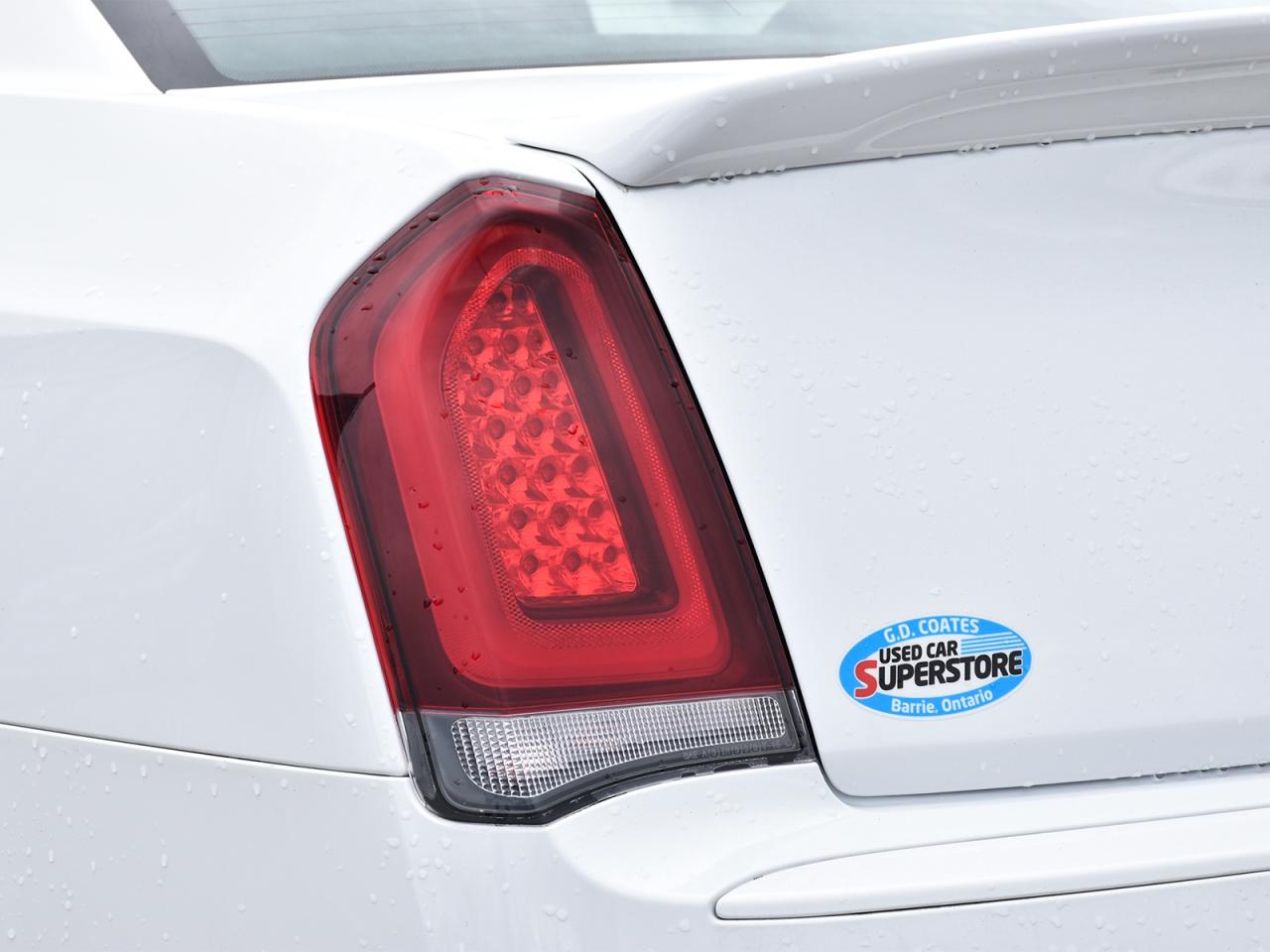 2022 Chrysler 300 S ~Nav ~Camera ~Leather ~Panoramic Roof ~Bluetooth Photo