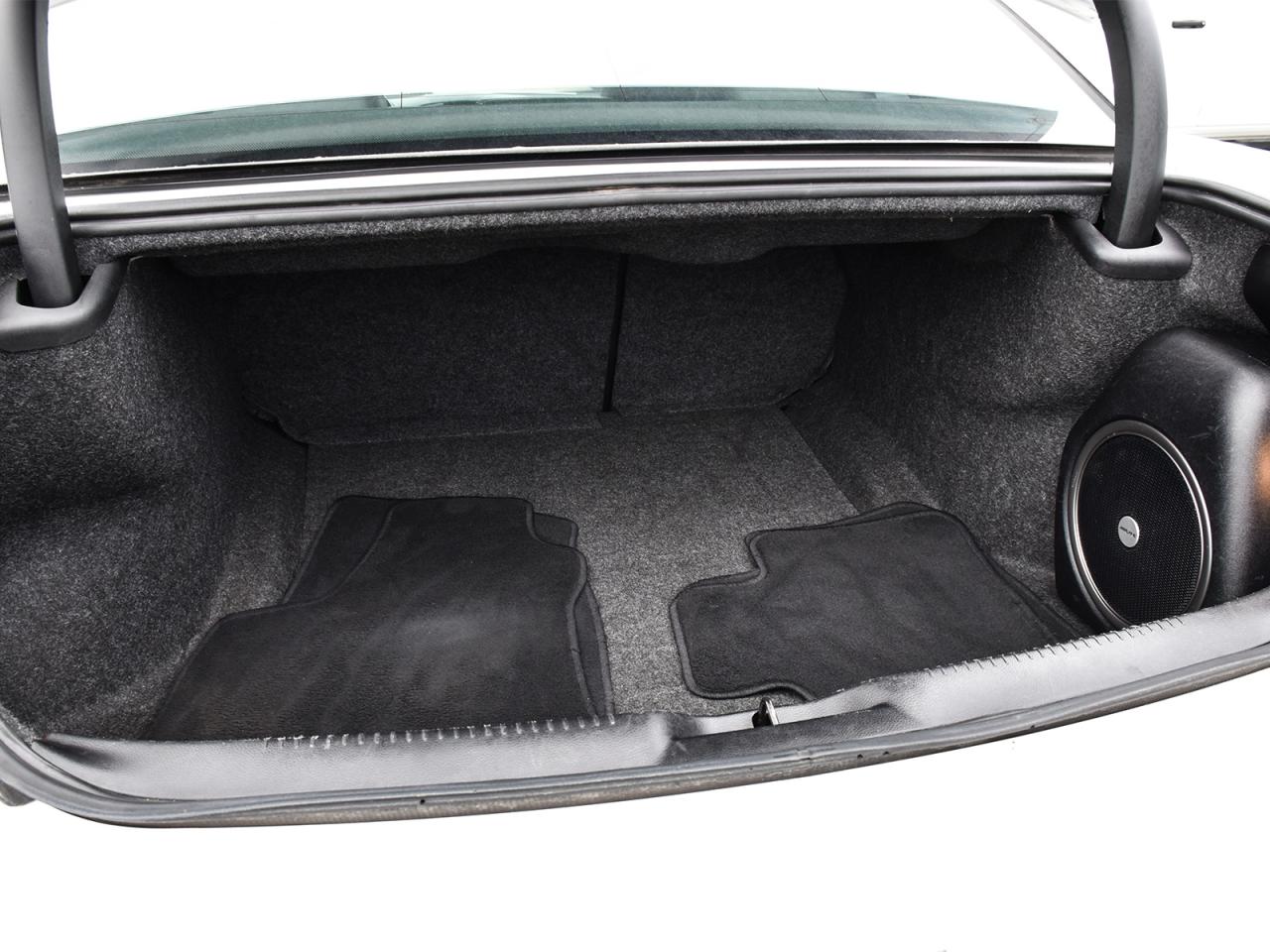 2022 Chrysler 300 S ~Nav ~Camera ~Leather ~Panoramic Roof ~Bluetooth Photo