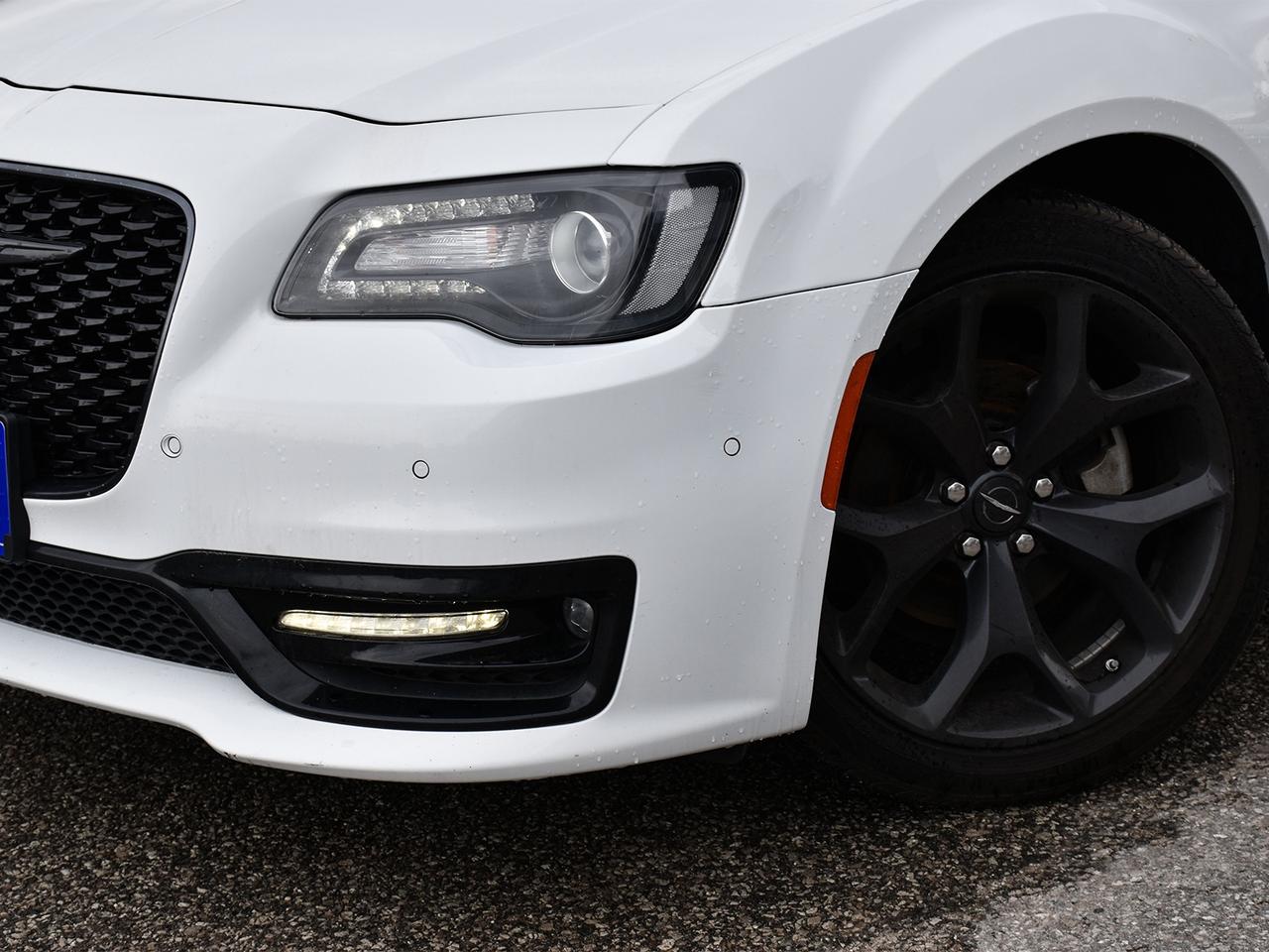 2022 Chrysler 300 S ~Nav ~Camera ~Leather ~Panoramic Roof ~Bluetooth Photo