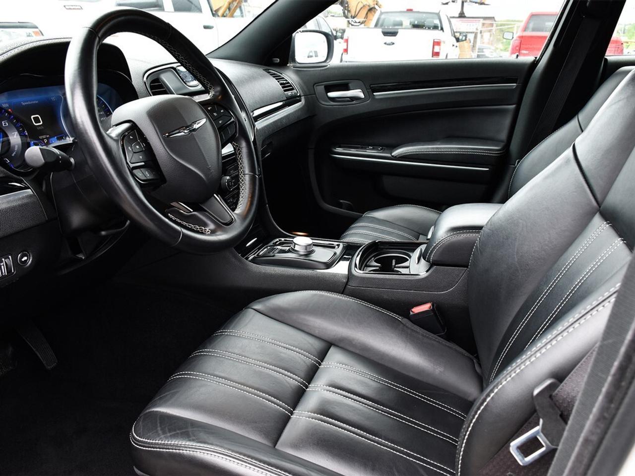 2022 Chrysler 300 S ~Nav ~Camera ~Leather ~Panoramic Roof ~Bluetooth Photo