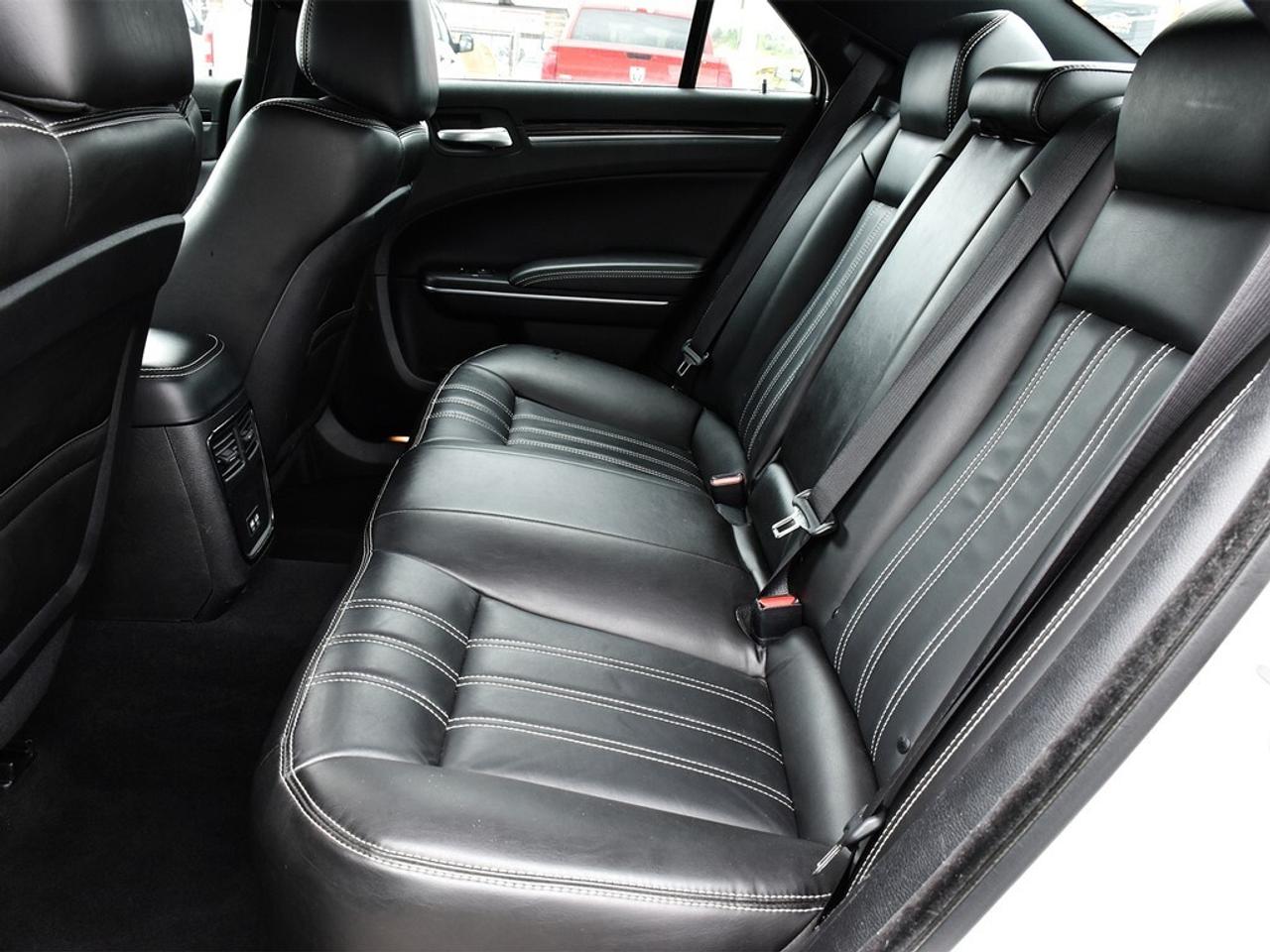 2022 Chrysler 300 S ~Nav ~Camera ~Leather ~Panoramic Roof ~Bluetooth Photo