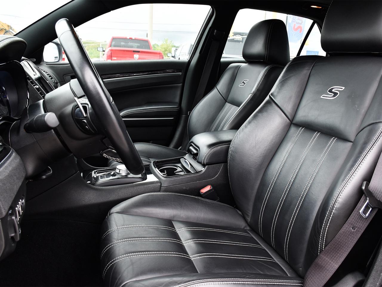 2022 Chrysler 300 S ~Nav ~Camera ~Leather ~Panoramic Roof ~Bluetooth Photo