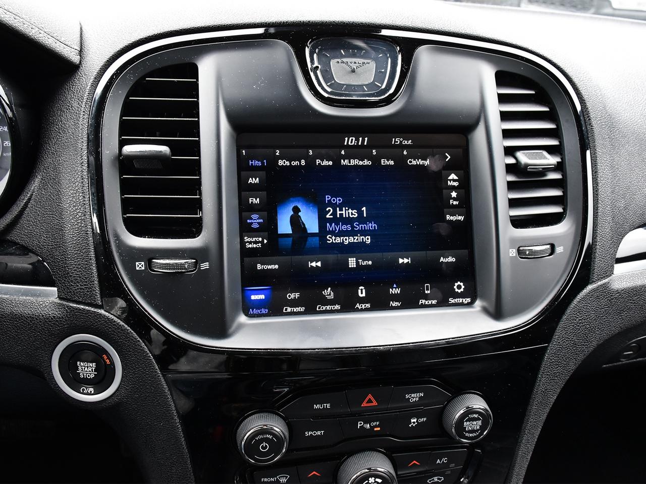 2022 Chrysler 300 S ~Nav ~Camera ~Leather ~Panoramic Roof ~Bluetooth Photo