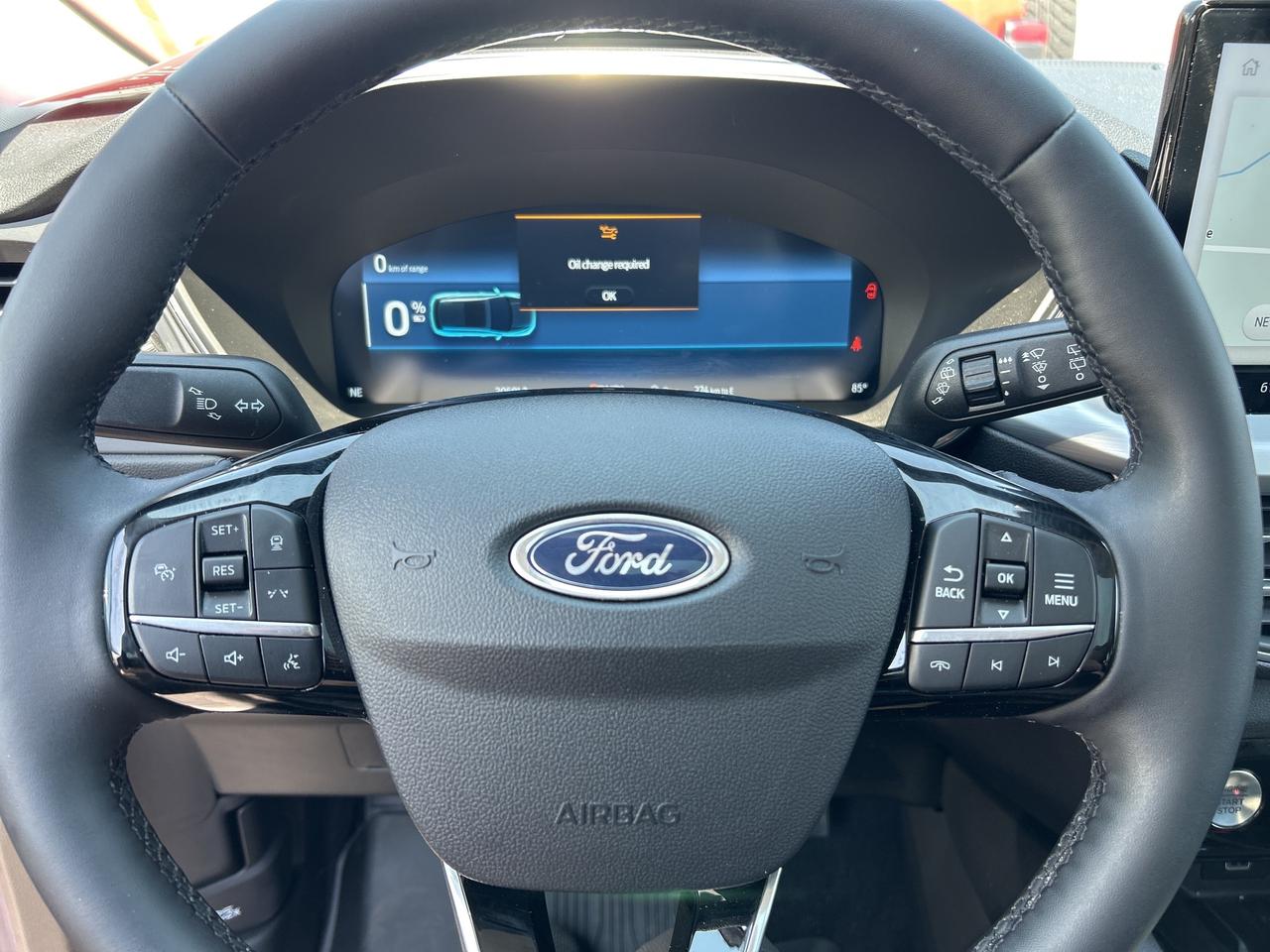 2024 Ford Escape PHEV, CLEAN CARFAX, SUNROOF, REMOTE START, LEATHER Photo