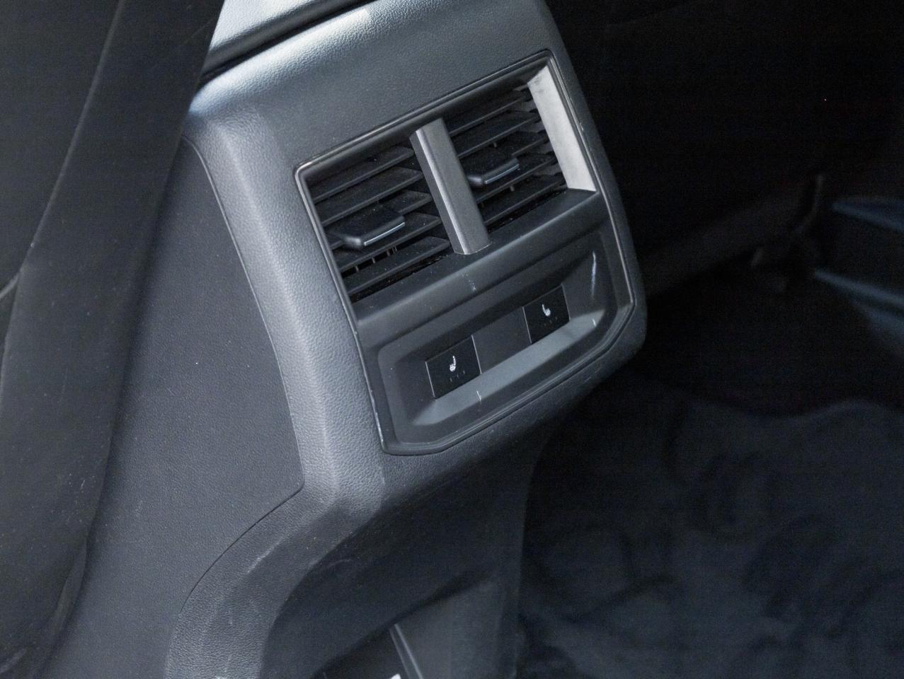 2022 Volkswagen Atlas Cross Sport Execline 3.6 FSI 4MOTION  FENDERS  ONE OWNER  NAVI Photo