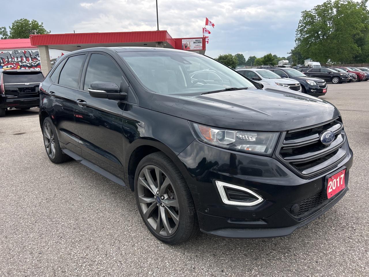 2017 Ford Edge REMOTE START, PANORAMA ROOF, AWD, BACK UP CAM! Photo3