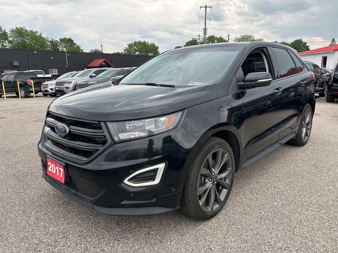 2017 Ford Edge REMOTE START, PANORAMA ROOF, AWD, BACK UP CAM! Photo