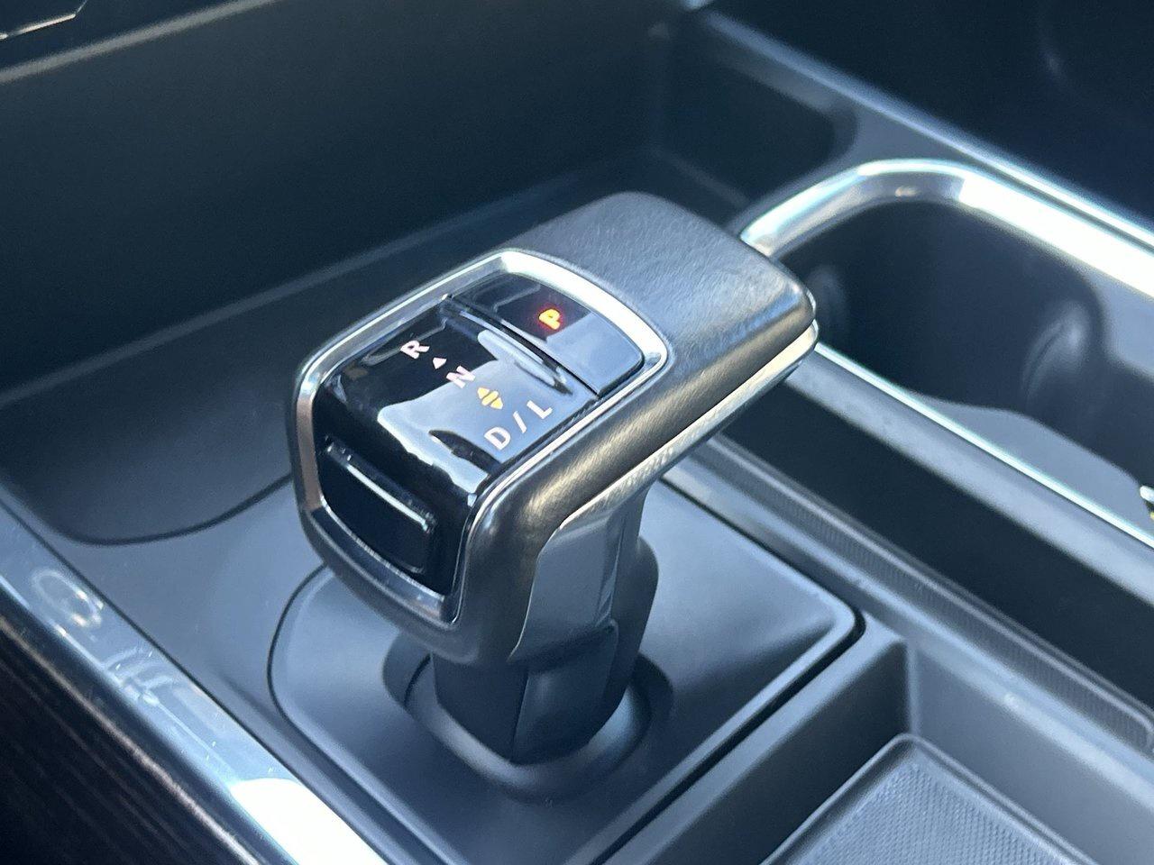 2022 GMC Sierra 1500 Elevation 5.3 V8 Heated Seats Bucket Seats Wireles Photo