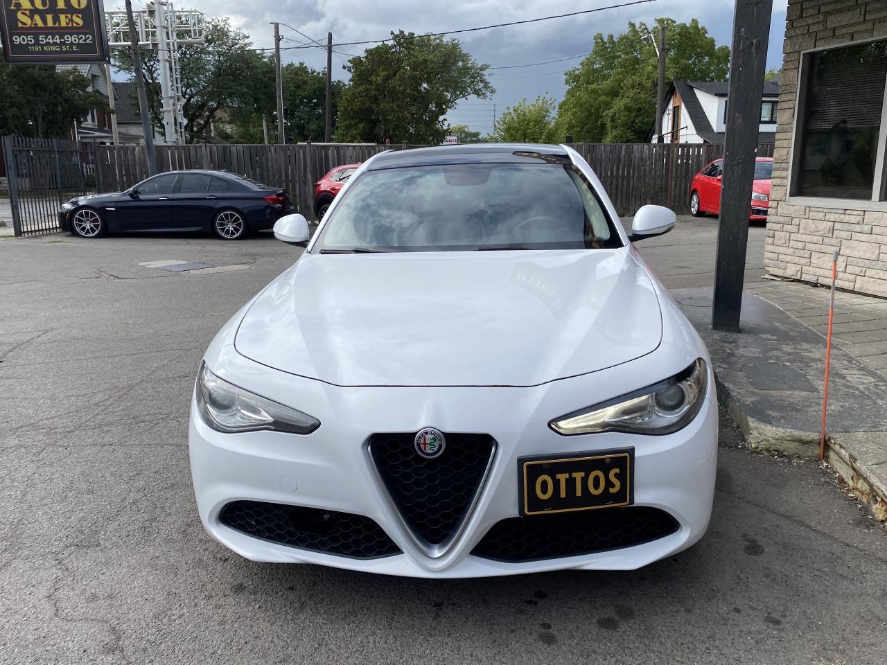 2017 Alfa Romeo Giulia 4dr Sdn AWD Photo