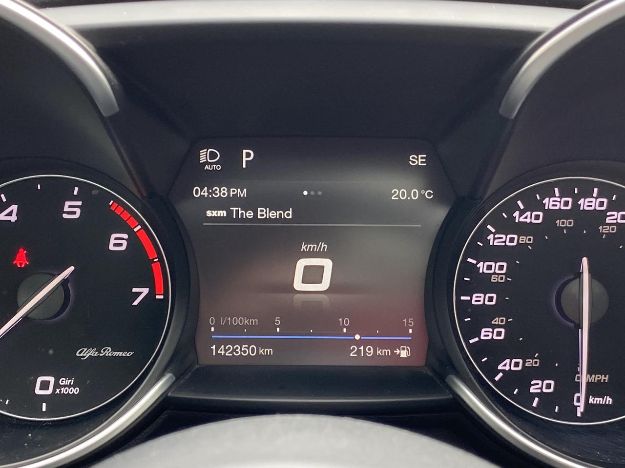 2017 Alfa Romeo Giulia 4dr Sdn AWD Photo