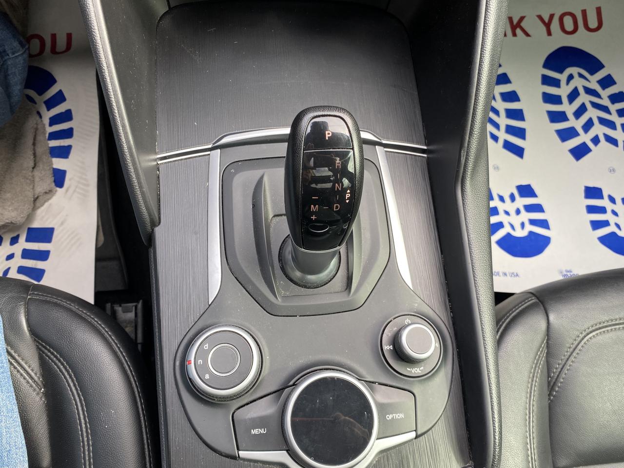 2017 Alfa Romeo Giulia 4dr Sdn AWD Photo