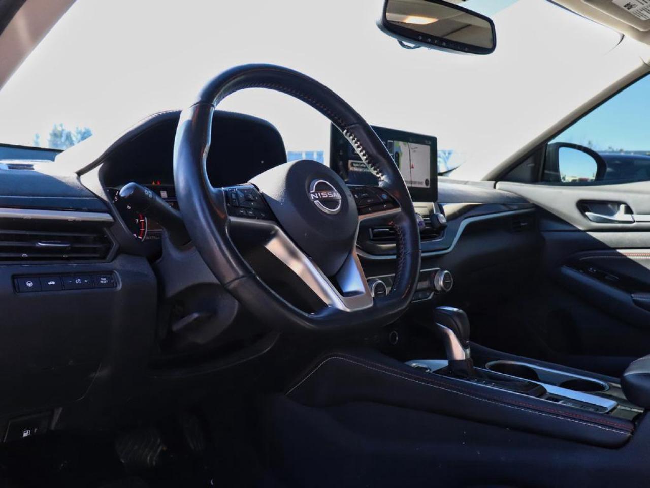 2023 Nissan Altima SR  PREMIUM PKG! BOSE, MOONROOF AWD! Photo