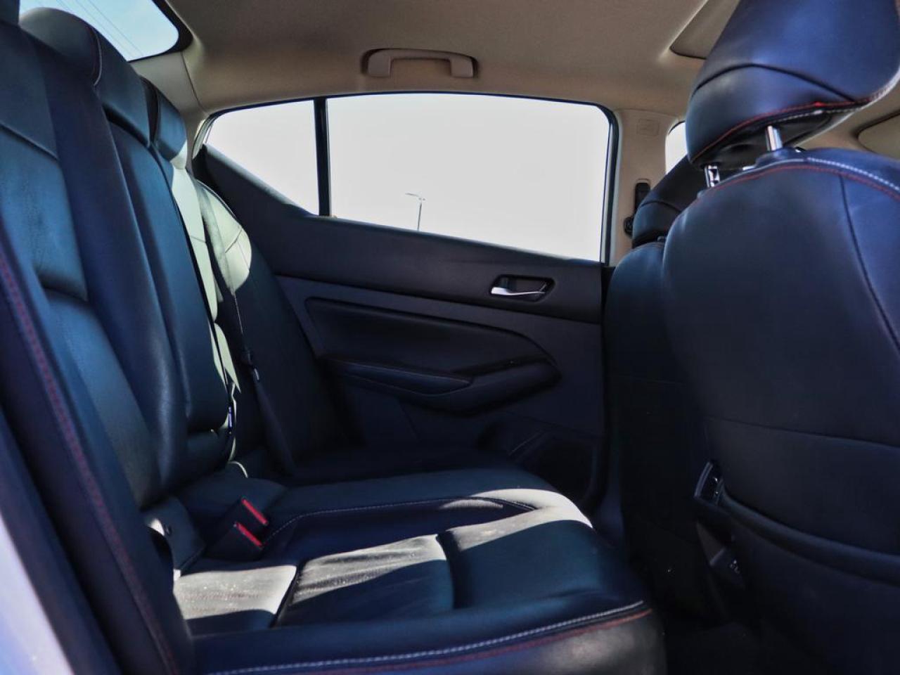 2023 Nissan Altima SR  PREMIUM PKG! BOSE, MOONROOF AWD! Photo