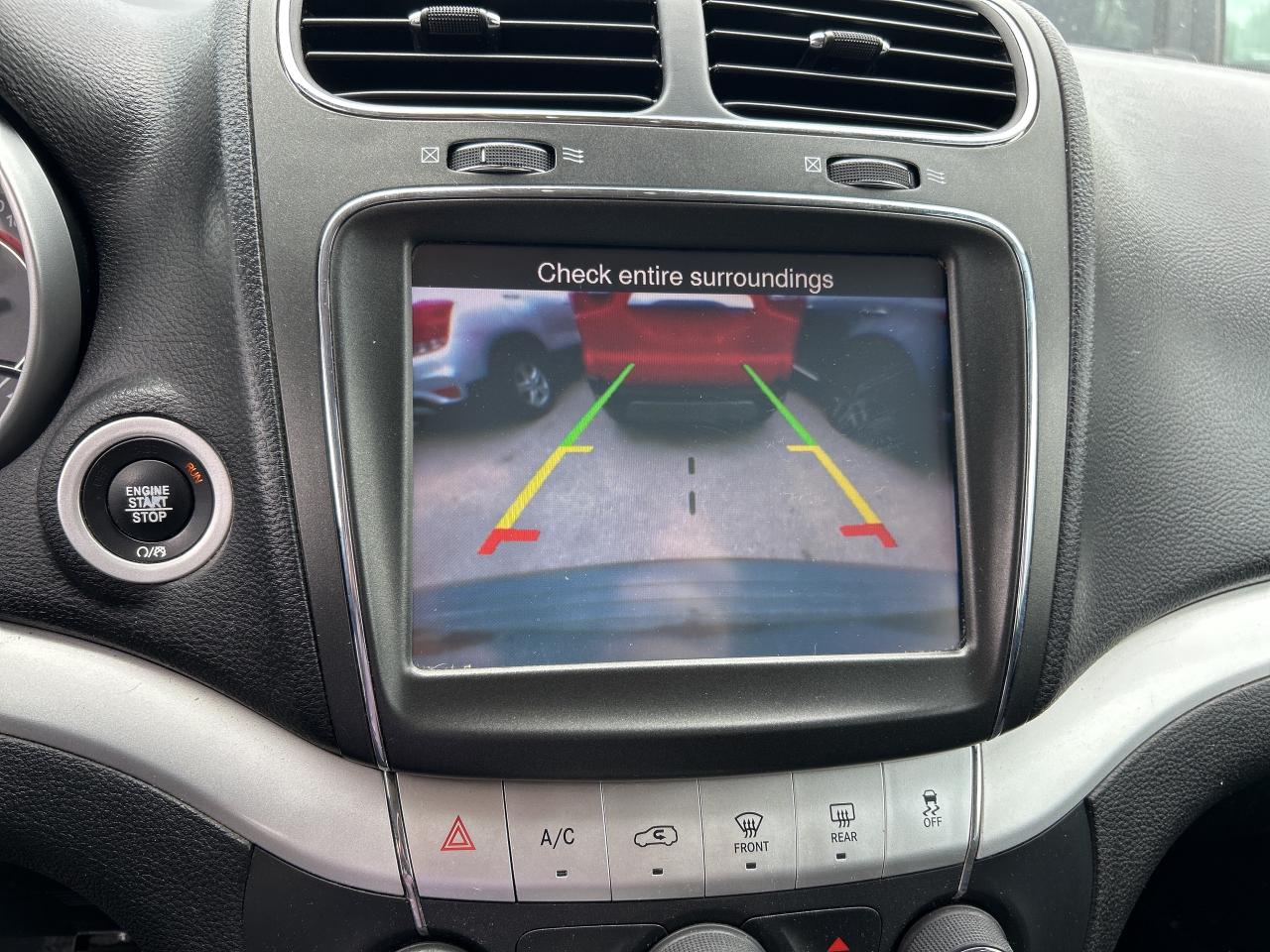 2017 Dodge Journey SXT, 5 PASSENGER, CLEAN CARFAX, REMOTE START! Photo