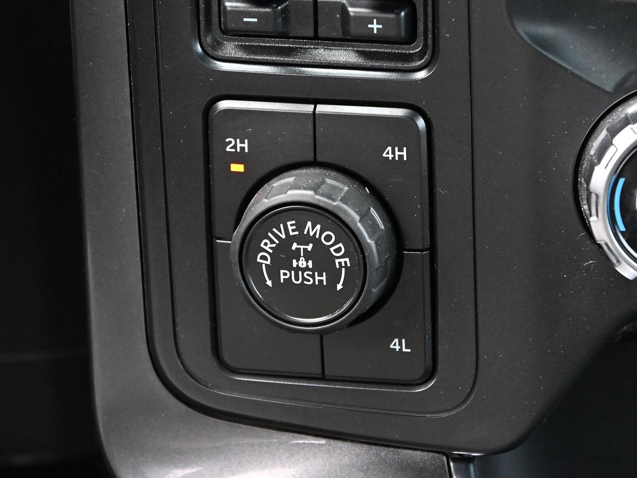 2022 Ford F-150 XLT SuperCrew 4x4 ~Nav ~Camera~Leather ~Bluetooth Photo