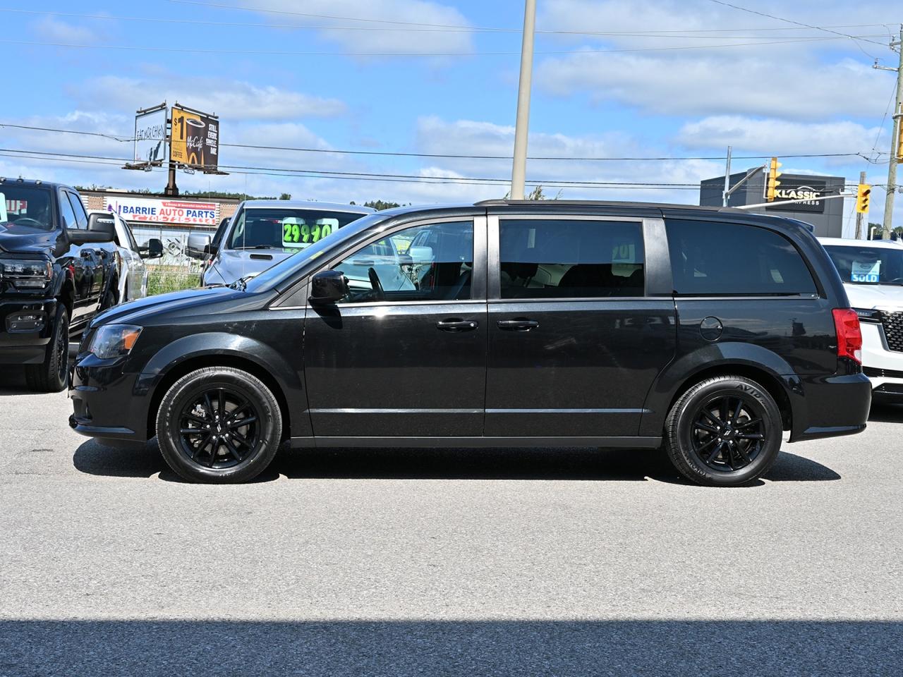 2020 Dodge Grand Caravan GT ~Nav ~DVD ~Heated Leather ~Camera ~Bluetooth Photo