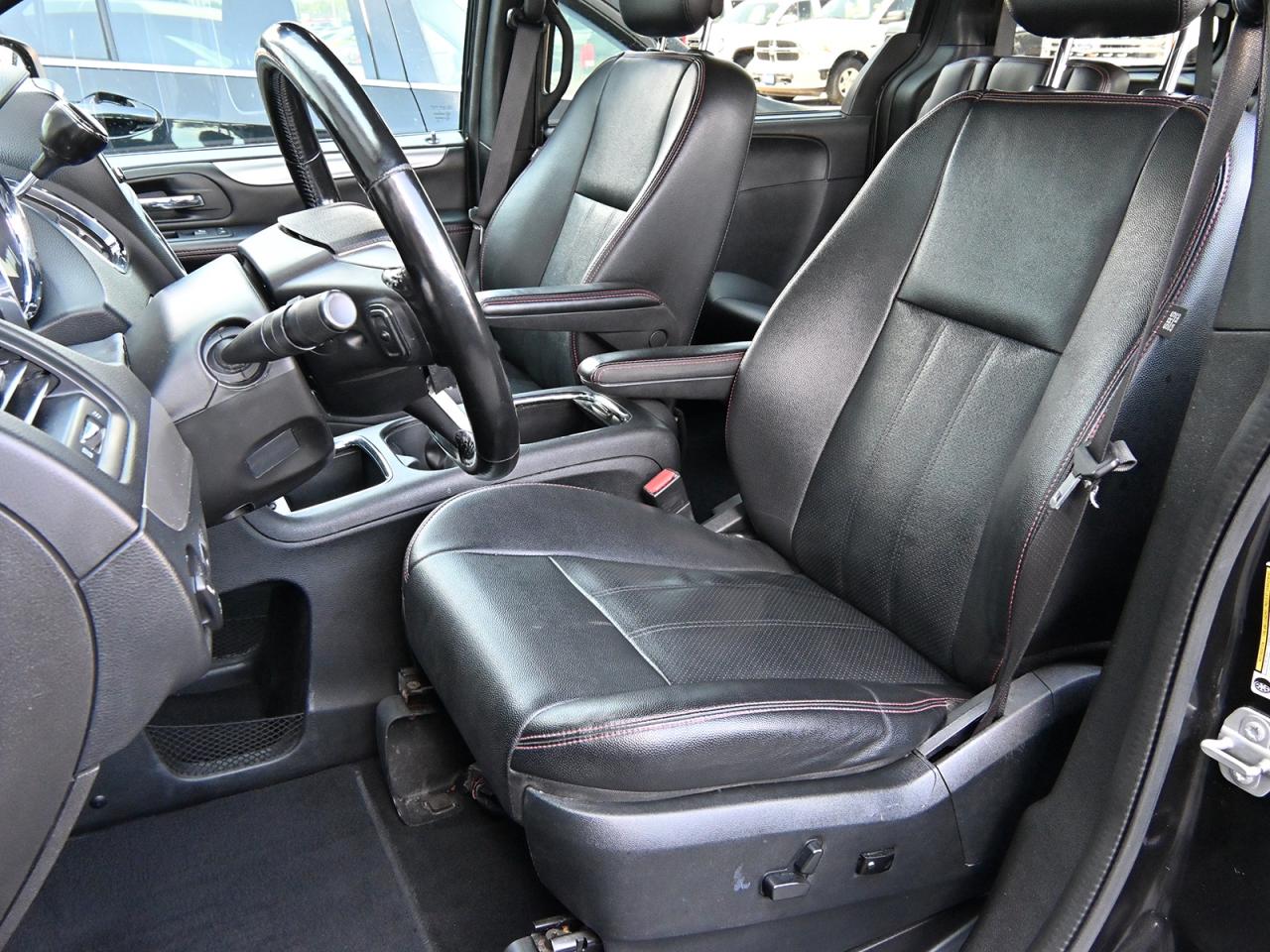 2020 Dodge Grand Caravan GT ~Nav ~DVD ~Heated Leather ~Camera ~Bluetooth Photo