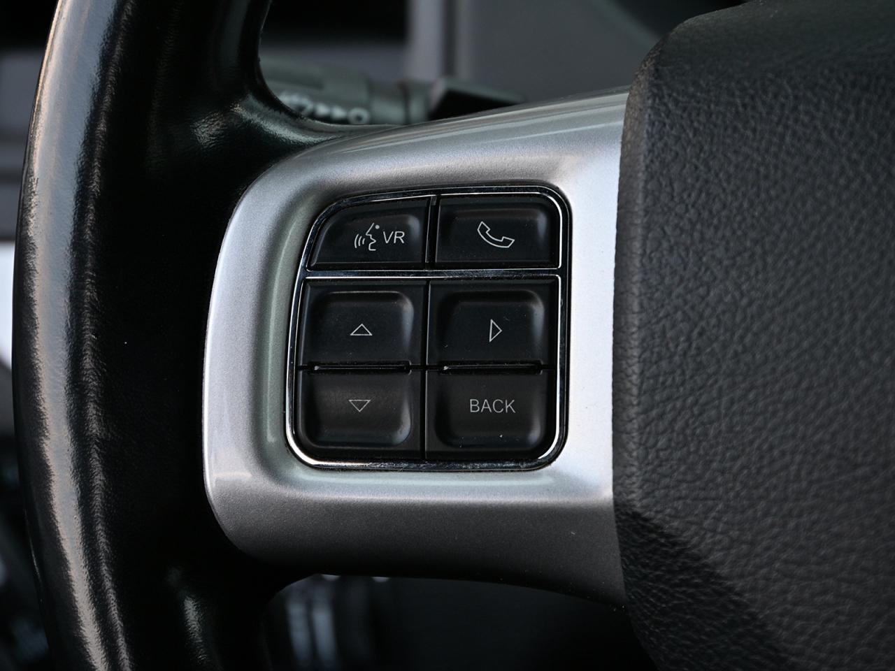 2020 Dodge Grand Caravan GT ~Nav ~DVD ~Heated Leather ~Camera ~Bluetooth Photo