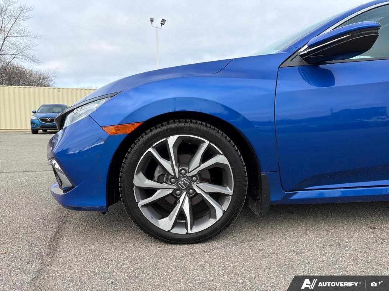 2019 Honda Civic Sedan Touring CVT   SUNROOF   LEATHER   HTD SEATS Photo