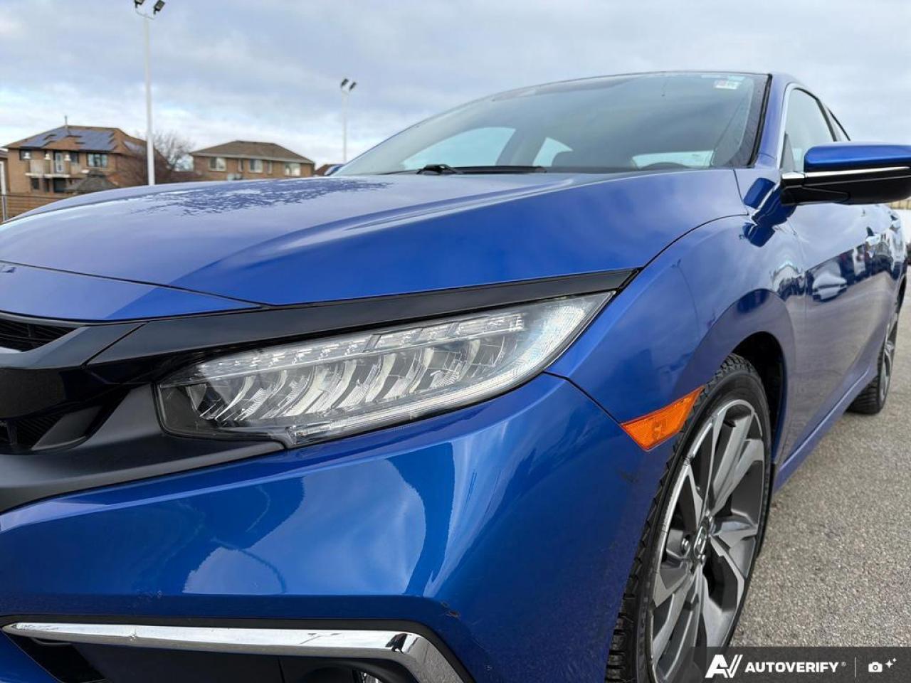 2019 Honda Civic Sedan Touring CVT   SUNROOF   LEATHER   HTD SEATS Photo