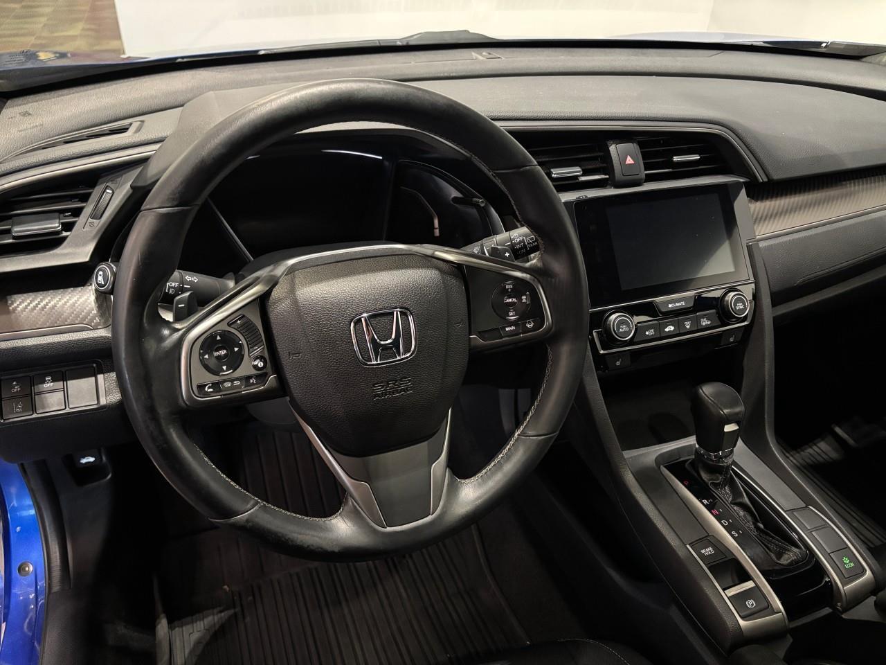 2017 Honda Civic Sport Photo