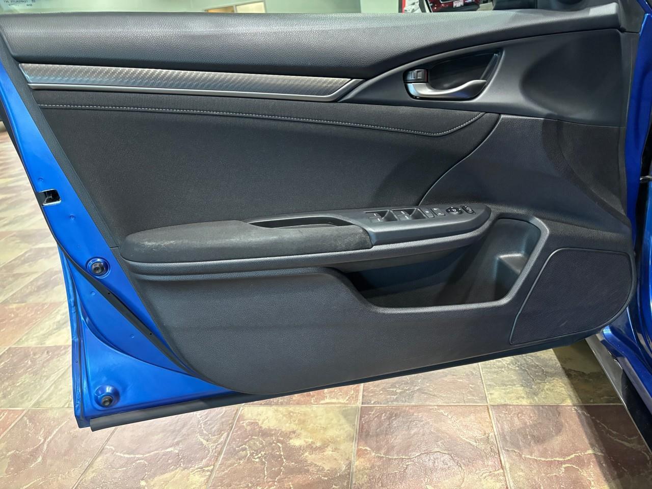 2017 Honda Civic Sport Photo