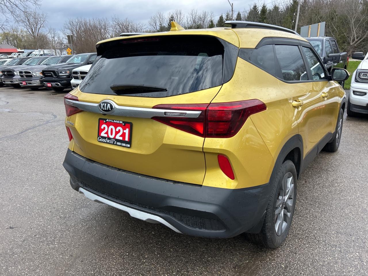 2021 Kia Seltos LX, AWD, AUTOMATIC, HEATED SEATS & WHEEL! Photo