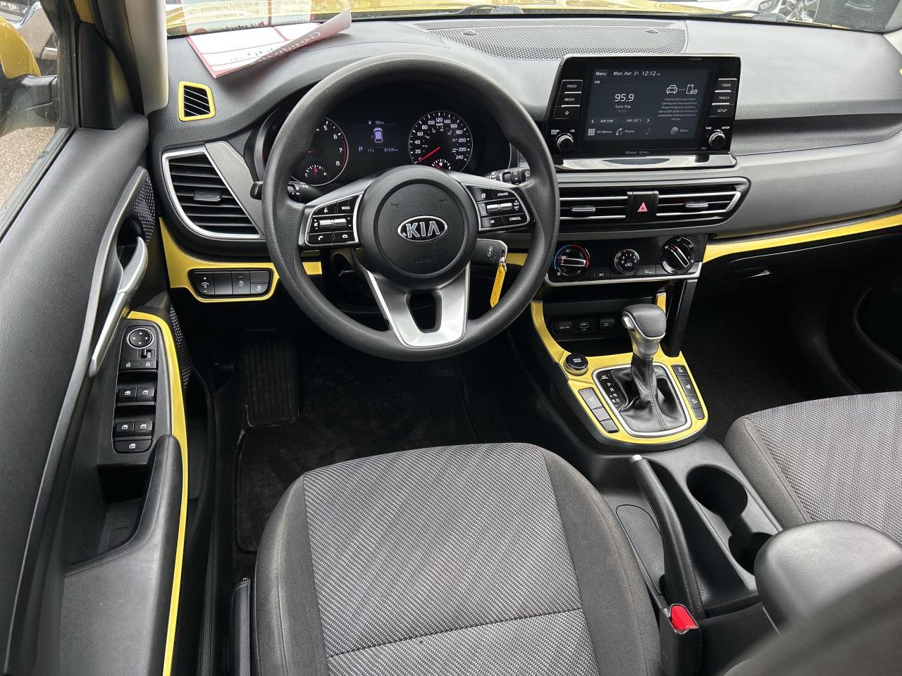 2021 Kia Seltos LX, AWD, AUTOMATIC, HEATED SEATS & WHEEL! Photo