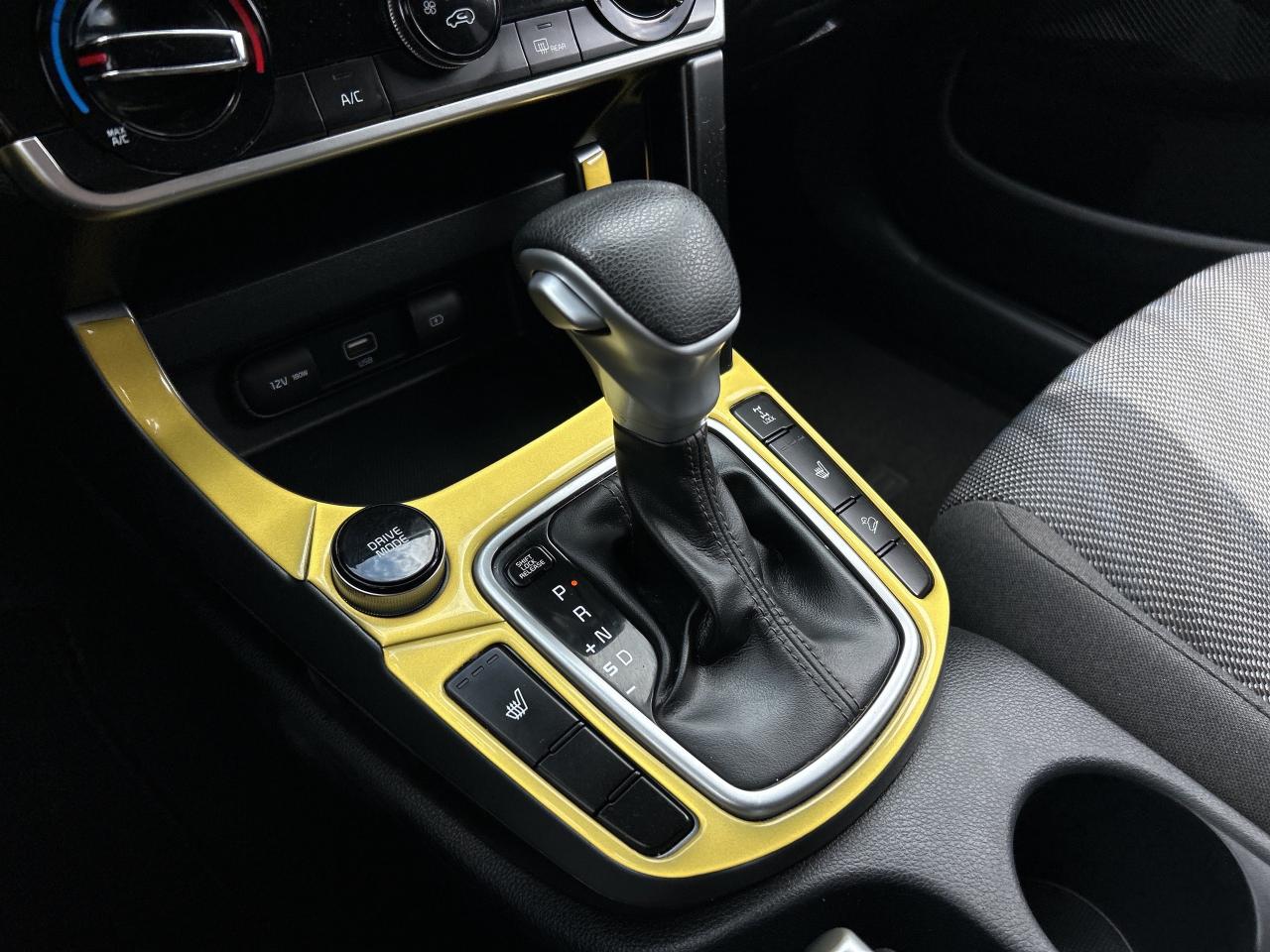 2021 Kia Seltos LX, AWD, AUTOMATIC, HEATED SEATS & WHEEL! Photo