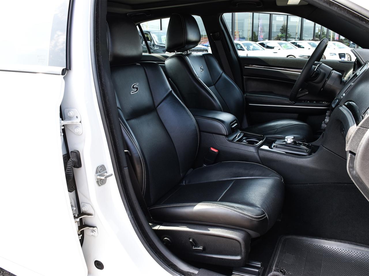 2023 Chrysler 300 S AWD ~Nav ~Camera ~Leather ~Bluetooth ~Pano Roof Photo